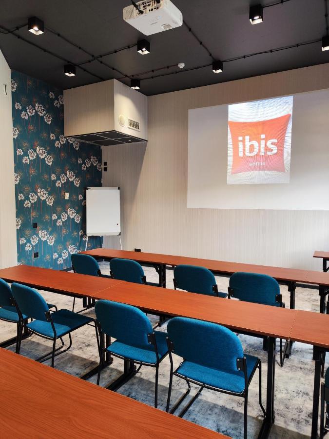Ibis Katowice - Zabrze Hotel Bagian luar foto