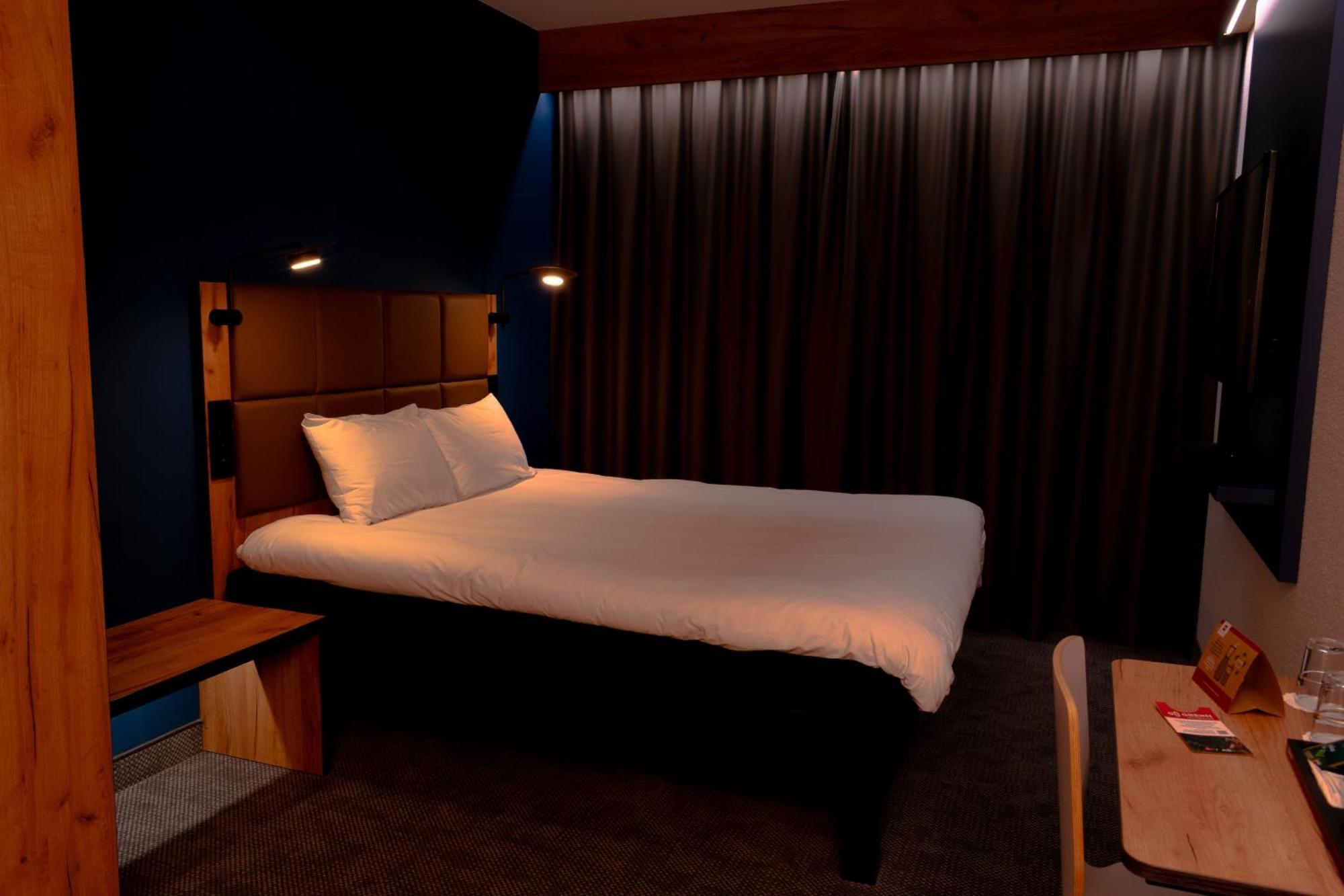 Ibis Katowice - Zabrze Hotel Bagian luar foto