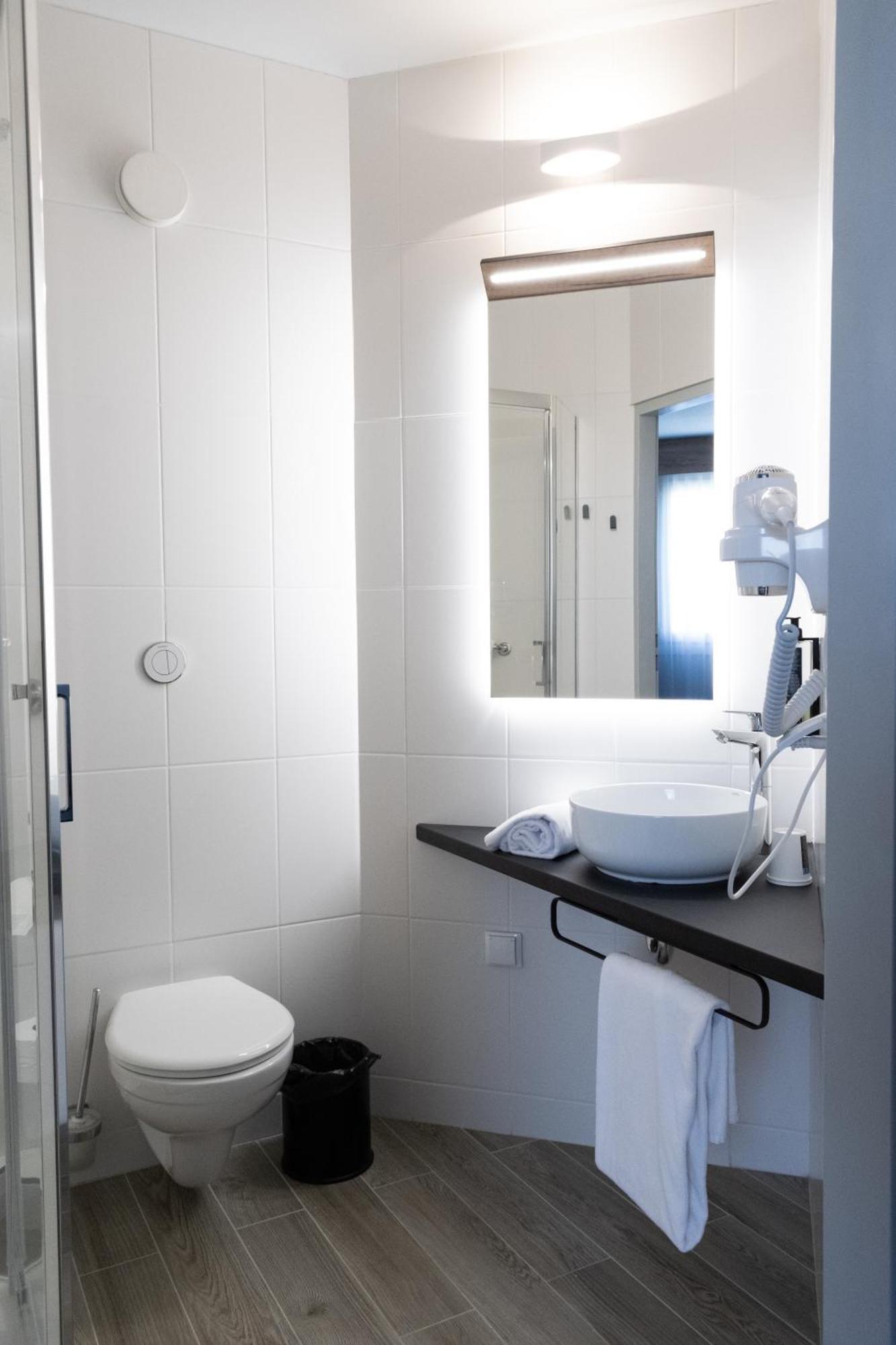 Ibis Katowice - Zabrze Hotel Bagian luar foto