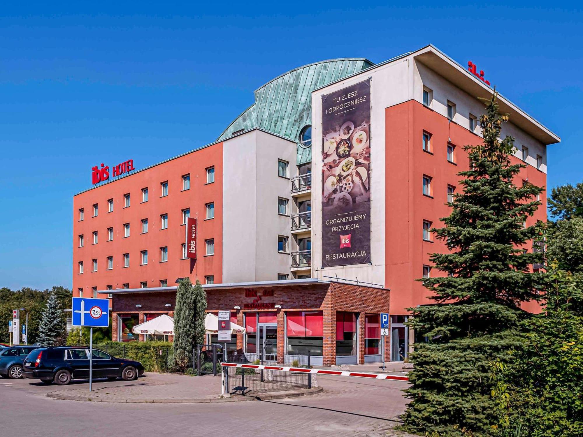 Ibis Katowice - Zabrze Hotel Bagian luar foto