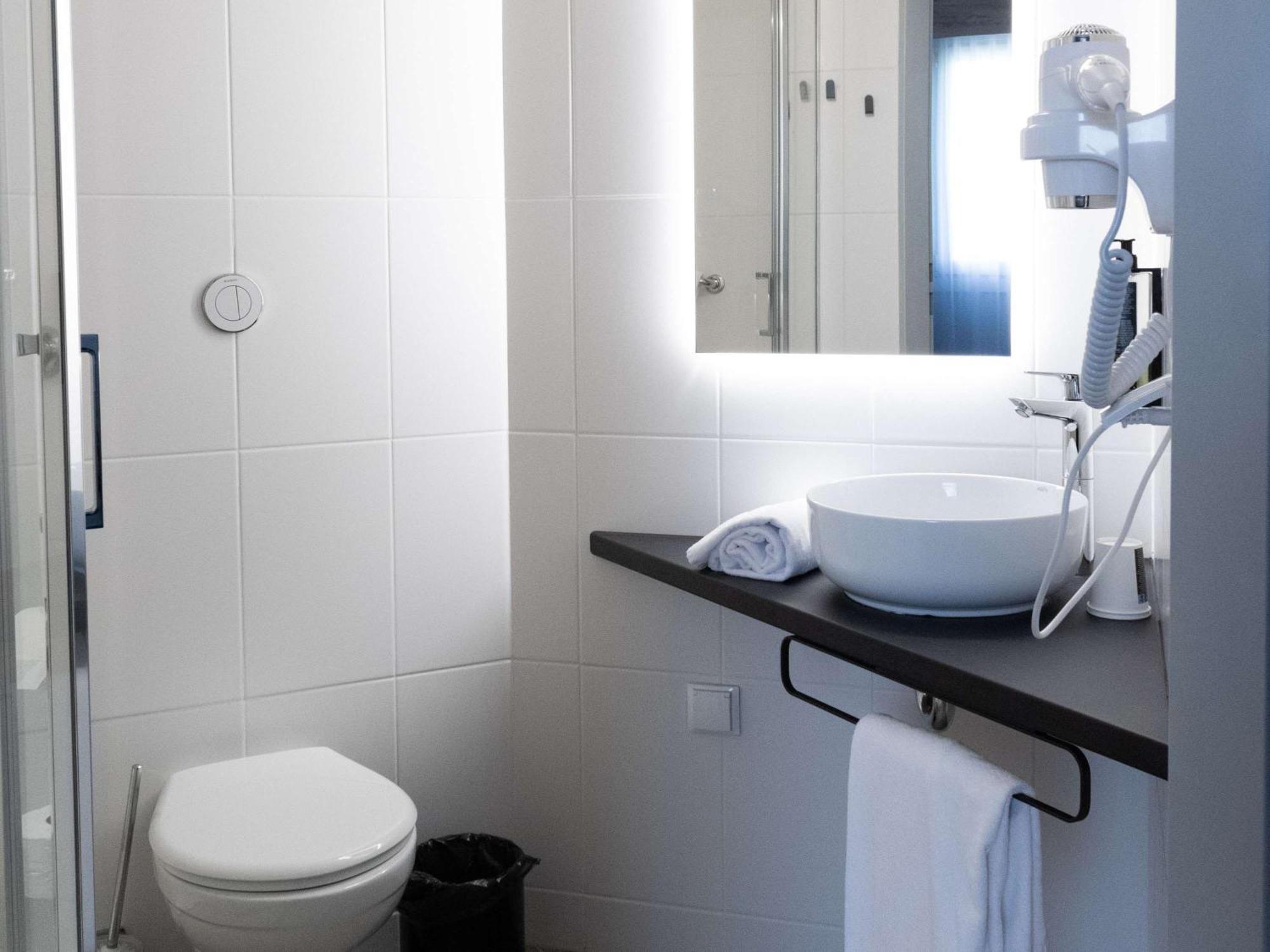 Ibis Katowice - Zabrze Hotel Bagian luar foto