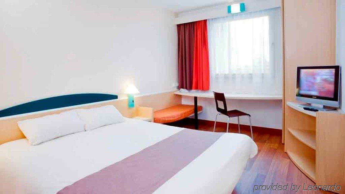 Ibis Katowice - Zabrze Hotel Bagian luar foto