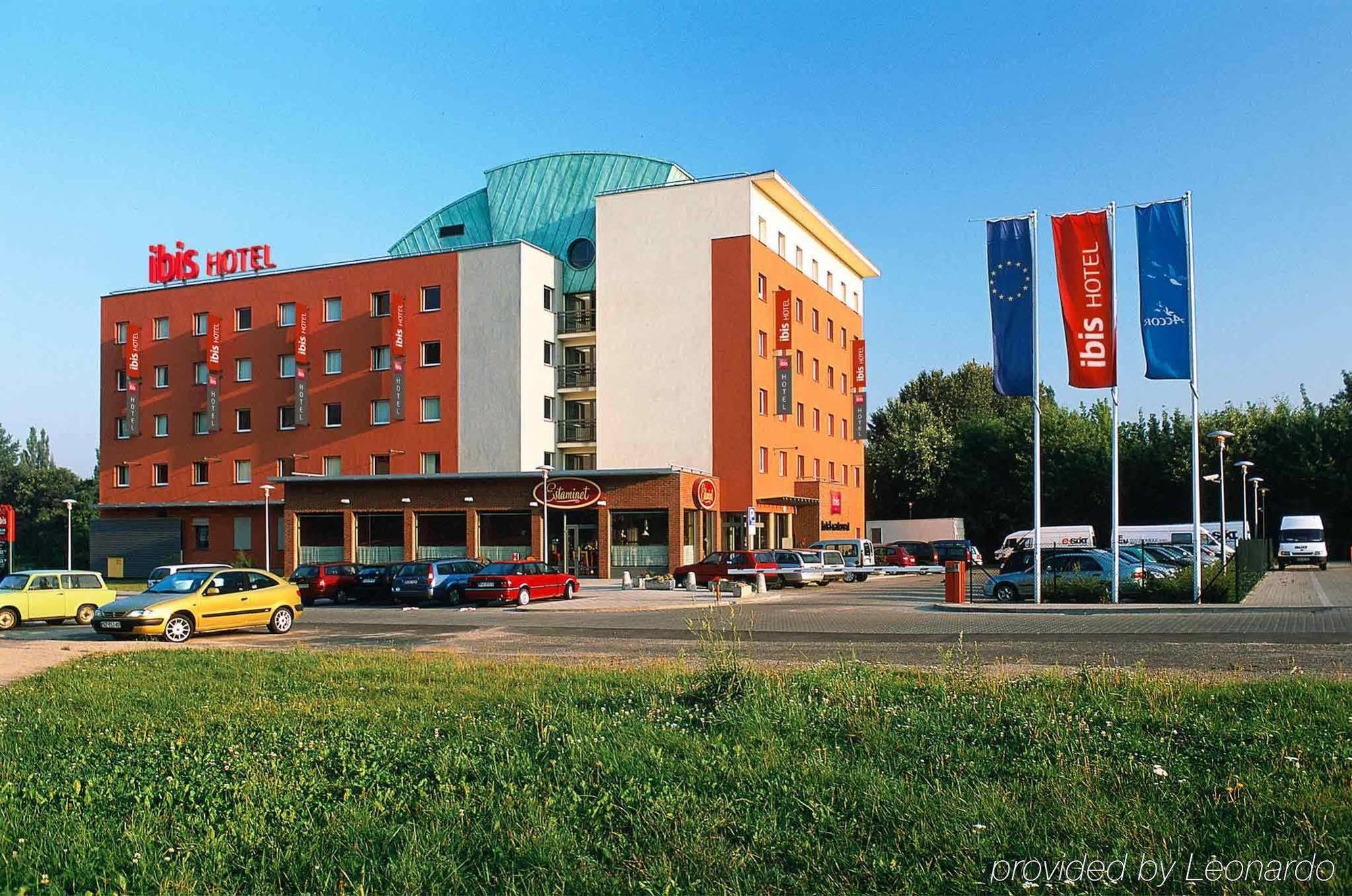 Ibis Katowice - Zabrze Hotel Bagian luar foto