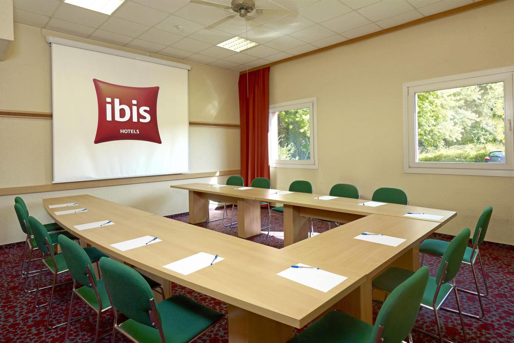 Ibis Katowice - Zabrze Hotel Bagian luar foto